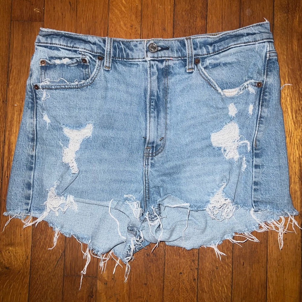 Abercrombie & Fitch High Rise Mom Short